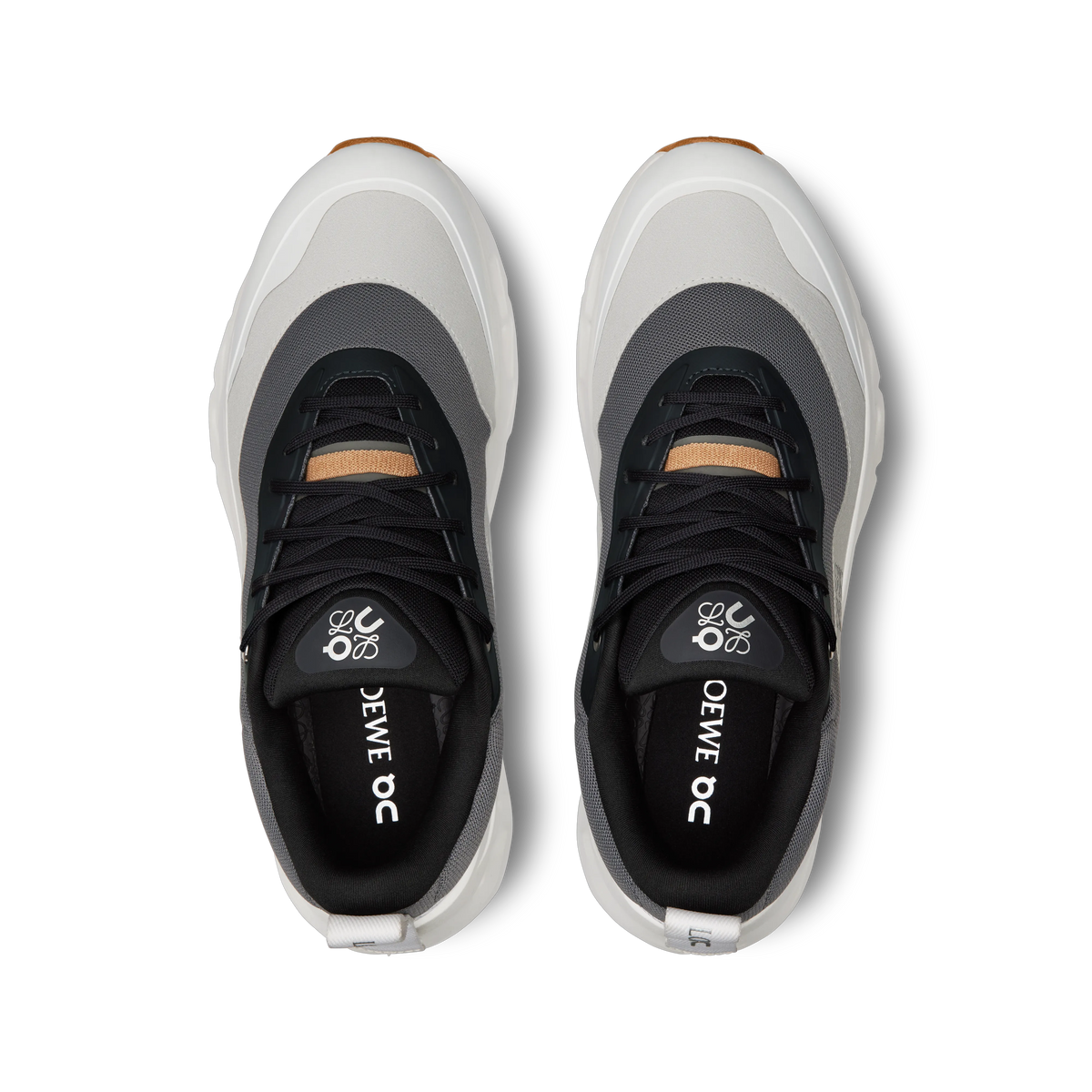 Black White Gum