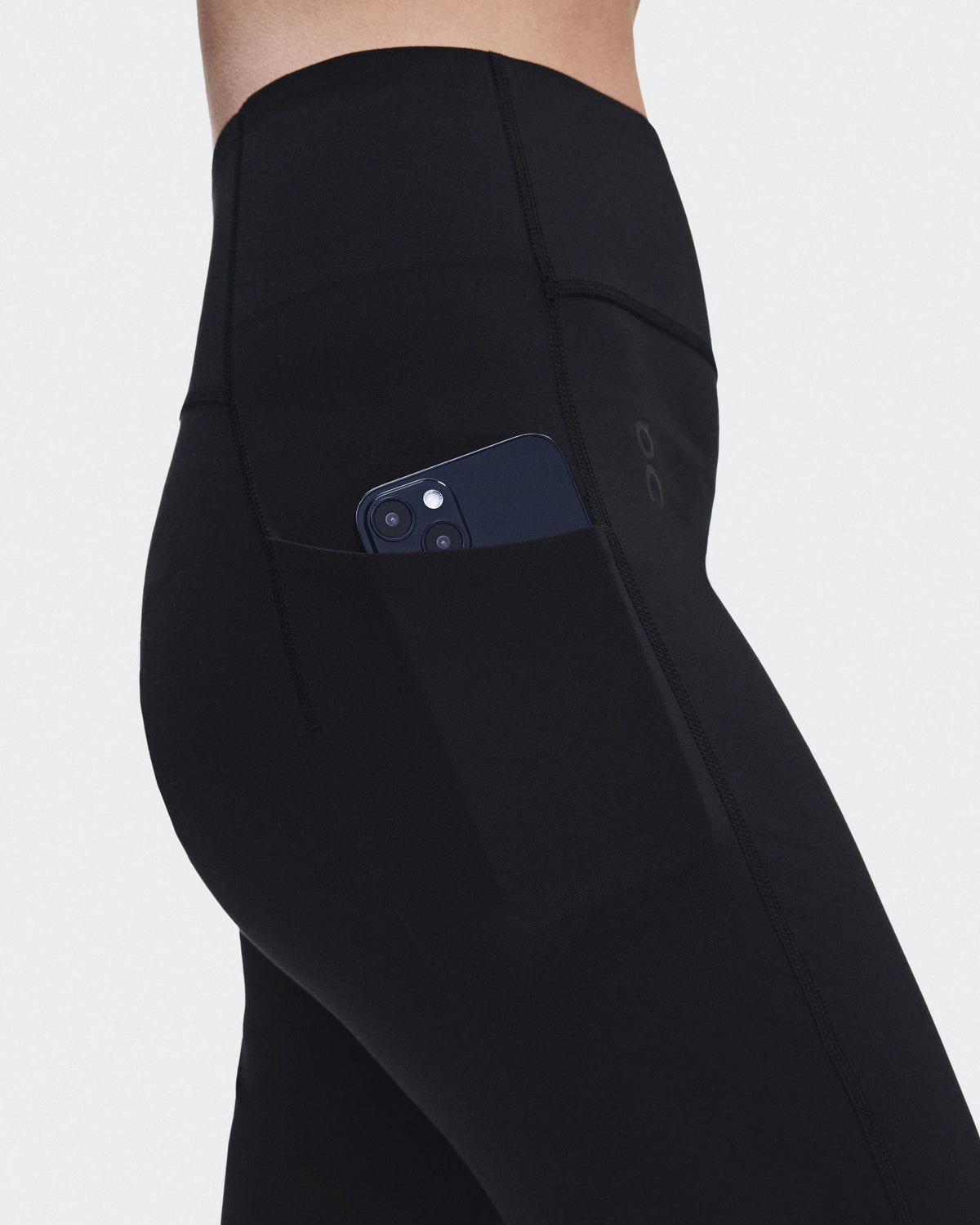 XS
